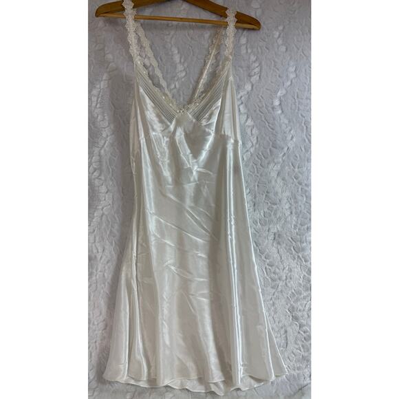 VTG Eileen West Romantic Lace Trim Satin Chemise Nightgown Slip Bridal White L - Picture 1 of 13